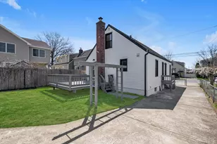 1568 Madison St, Elmont, NY 11003 - Photo 21