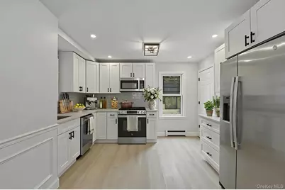 424 Thieriot Avenue, Bronx, NY 10473 - Photo 5