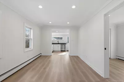 27 Vine Road, Rocky Point, NY 11778 - Photo 5