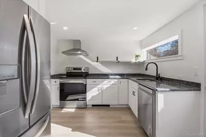 27 Vine Road, Rocky Point, NY 11778 - Photo 13