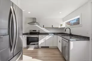 27 Vine Rd, Rocky Point, NY 11778 - Photo 13