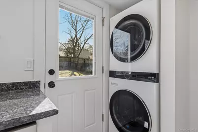 27 Vine Road, Rocky Point, NY 11778 - Photo 15