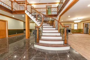 4563 Decatur Pl, Island Park, NY 11558 - Photo 9