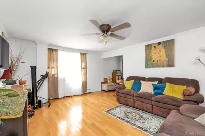 103 Oakley Avenue, Elmont, NY 11003 - Photo 5