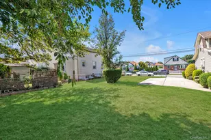 103 Oakley Ave, Elmont, NY 11003 - Photo 15