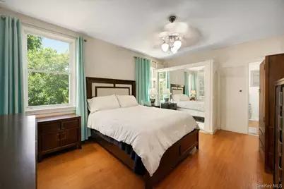 2166 Bronx Park E #1F, Bronx, NY 10462 - Photo 13