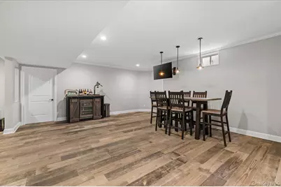 42 Meadowbrook Road, Syosset, NY 11791 - Photo 29