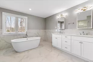 42 Meadowbrook Rd, Syosset, NY 11791 - Photo 21