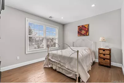 42 Meadowbrook Road, Syosset, NY 11791 - Photo 23