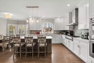 42 Meadowbrook Rd, Syosset, NY 11791 - Photo 11