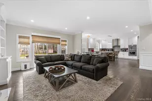 42 Meadowbrook Rd, Syosset, NY 11791 - Photo 5