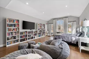 42 Meadowbrook Rd, Syosset, NY 11791 - Photo 15