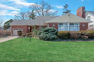 120-44 194th St, Saint Albans, NY 11412 - Photo 1