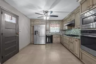 120-44 194th St, Saint Albans, NY 11412 - Photo 15