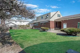 120-44 194th St, Saint Albans, NY 11412 - Photo 31