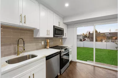 18 Clark Street, Huntington, NY 11743 - Photo 13