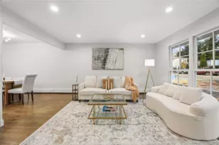 18 Clark St, Huntington, NY 11743 - Photo 5