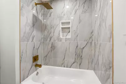 18 Clark Street, Huntington, NY 11743 - Photo 15