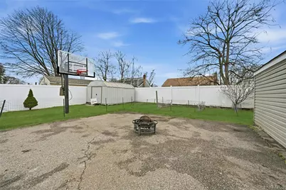 135 Cumberbach Street, Wyandanch, NY 11798 - Photo 21