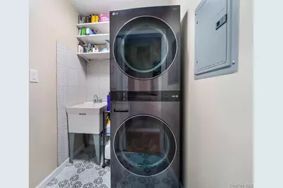 6 Park Avenue, Valley Cottage, NY 10989 - Photo 29