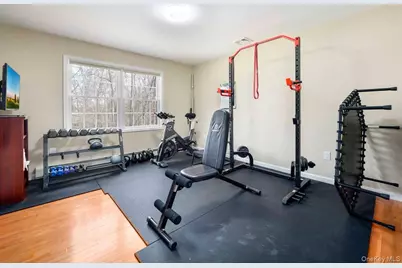 6 Park Avenue, Valley Cottage, NY 10989 - Photo 27