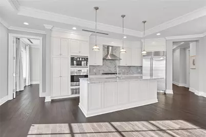 5000 Royal Court #5114, North Hills, NY 11040 - Photo 7