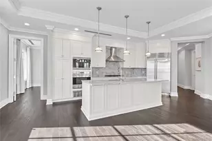 5000 Royal Ct, North Hills, NY 11040 - Photo 7