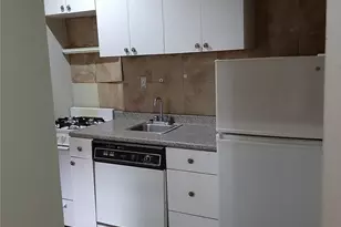 1 Hillside Ave, Great Neck, NY 11021 - Photo 17