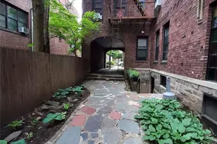 1 Hillside Ave, Great Neck, NY 11021 - Photo 27