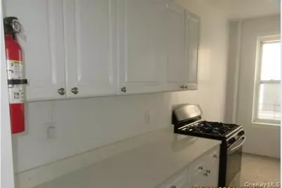 2081 Cruger Avenue #4 O, Bronx, NY 10462 - Photo 5
