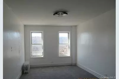 2081 Cruger Avenue #4 O, Bronx, NY 10462 - Photo 3