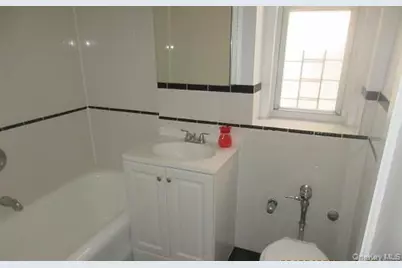 2081 Cruger Avenue #4 O, Bronx, NY 10462 - Photo 9