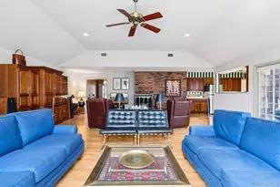 9 Cliff Rd, Port Jefferson, NY 11777 - Photo 27