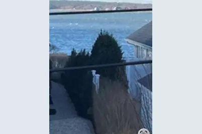 21 Locust Street, Riverhead, NY 11901 - Photo 9