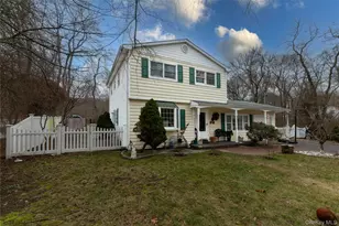 89 Sportsmen St, Central Islip, NY 11722 - Photo 3