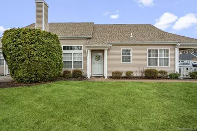 587 Leisure Drive, Ridge, NY 11961 - Photo 5