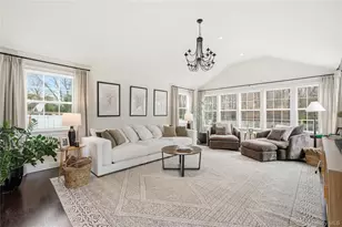 28 Berkshire Rd, Holbrook, NY 11741 - Photo 13