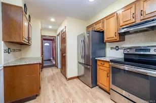 407 Morris Ave, Rockville Centre, NY 11570 - Photo 7