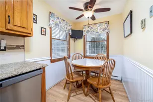 407 Morris Ave, Rockville Centre, NY 11570 - Photo 11