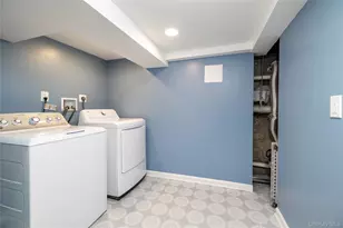 407 Morris Ave, Rockville Centre, NY 11570 - Photo 21