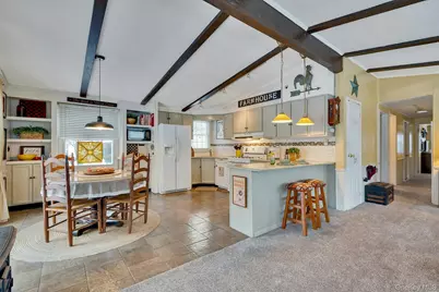 43 Village Circle S, Manorville, NY 11949 - Photo 7