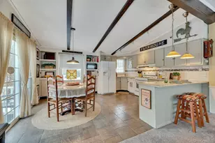 43 Village Cir S, Manorville, NY 11949 - Photo 5