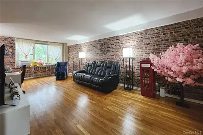 209-20 18th Ave #5E, Bayside, NY 11360 - Photo 5