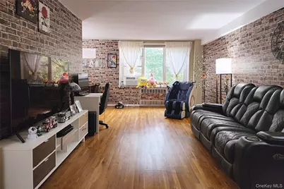 209-20 18th Ave #5E, Bayside, NY 11360 - Photo 3
