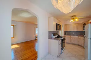 49-58 Utopia Pkwy, Fresh Meadows, NY 11365 - Photo 7