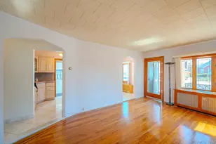 49-58 Utopia Pkwy, Fresh Meadows, NY 11365 - Photo 5