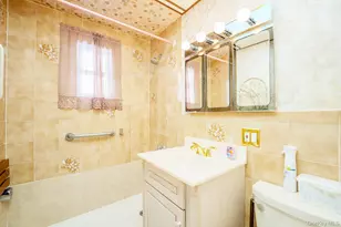 49-58 Utopia Pkwy, Fresh Meadows, NY 11365 - Photo 9