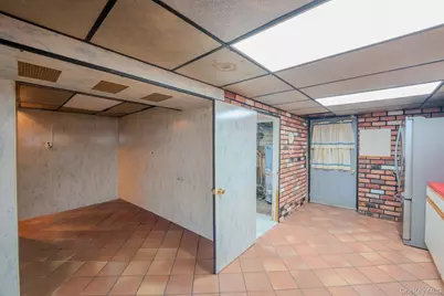 49-58 Utopia Parkway, Fresh Meadows, NY 11365 - Photo 17