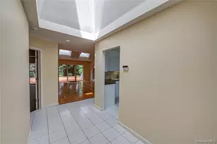 52 Admirals Dr E, Bay Shore, NY 11706 - Photo 3