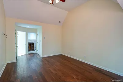 52 Admirals Drive E, Bay Shore, NY 11706 - Photo 15